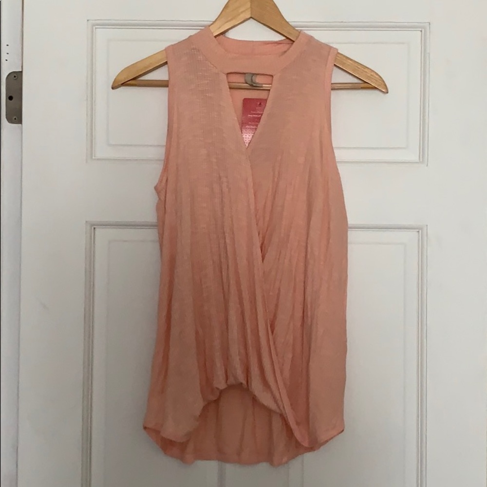 EVEREVE - Allison Joy Pink Top - Size XS